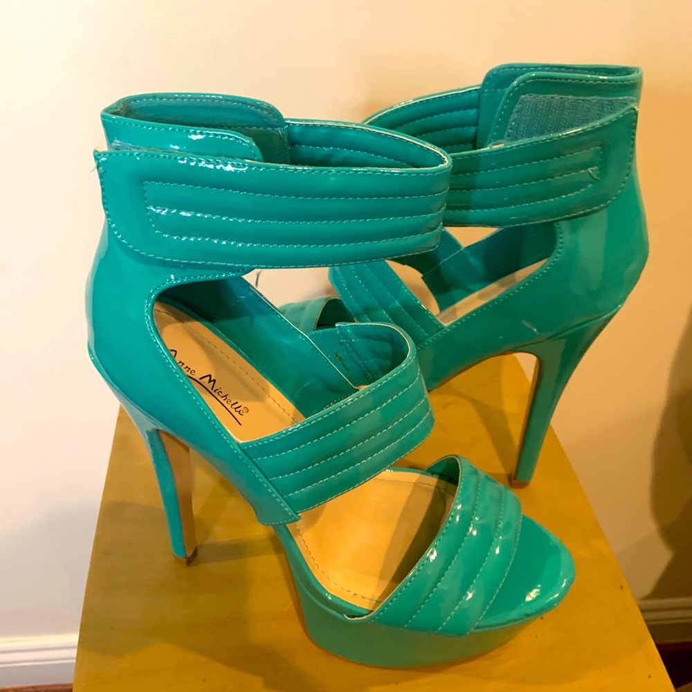 New Green 3 Strap Sandal